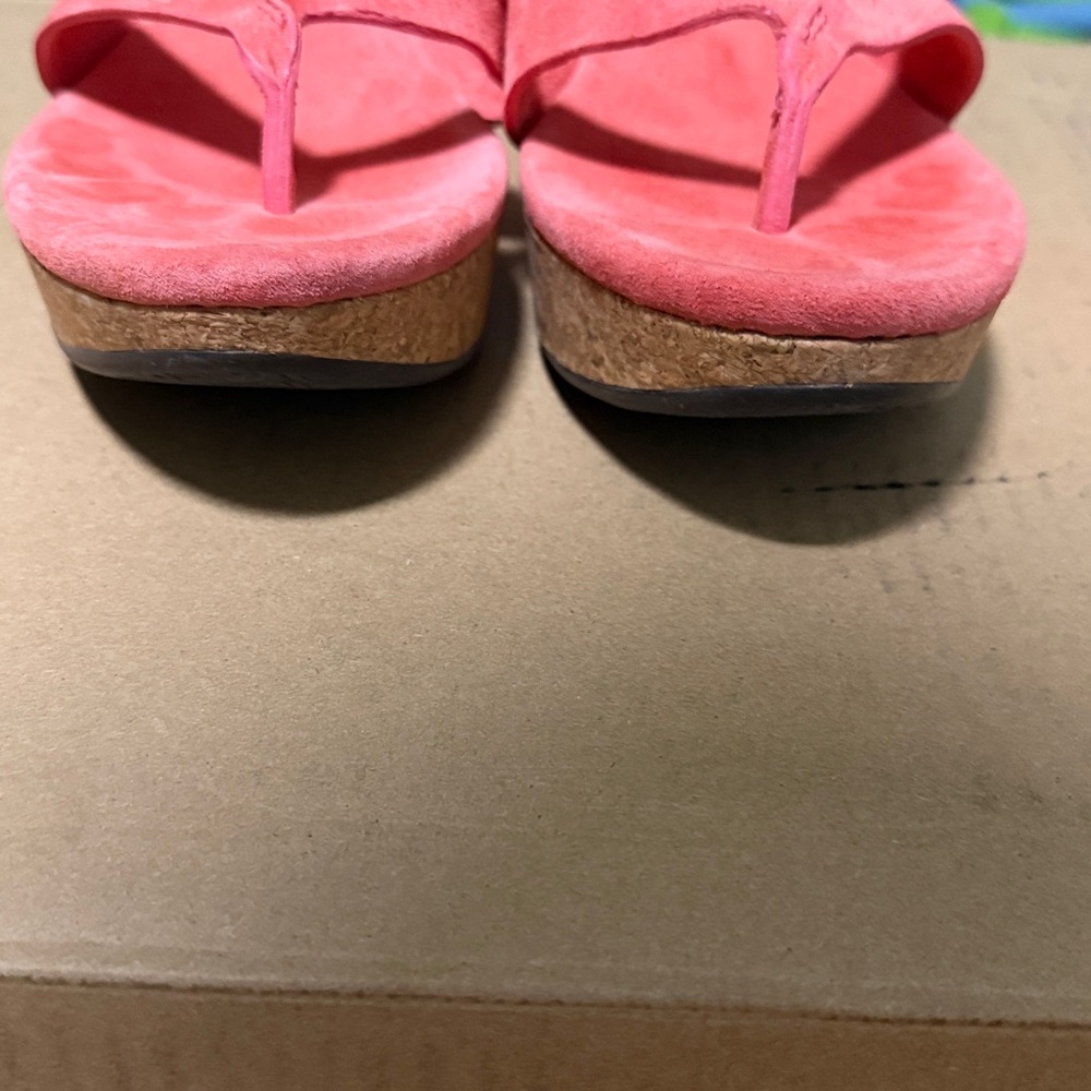 UGG Women's Coral wedge Sandals - Picture 3 of 6